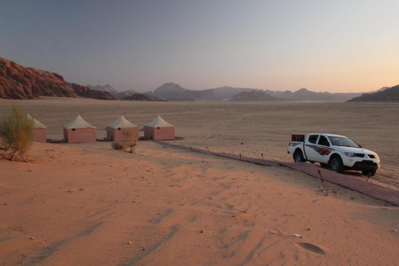 Rum Jordan Camp And Tours Hotel Wadi Rum Exterior photo