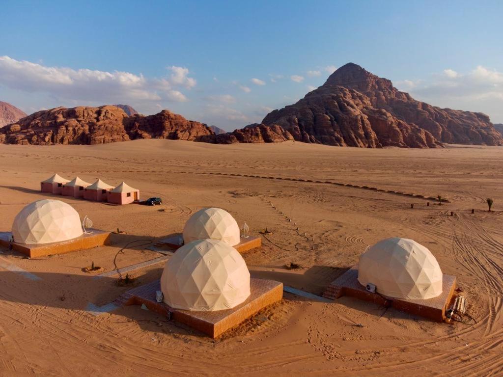 Rum Jordan Camp And Tours Hotel Wadi Rum Exterior photo